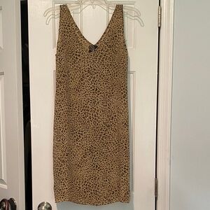Elegant Leopard Print Midi Dress